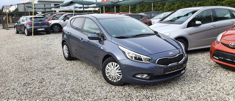 Kia Ceed cena 31500 przebieg: 146000, rok produkcji 2012 z Golina małe 254